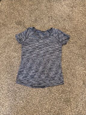 Woman’s Short Sleeve Space-Dye Active Tee